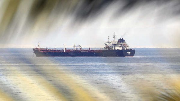 阿联酋呼吁保障霍尔木兹海峡安全通航