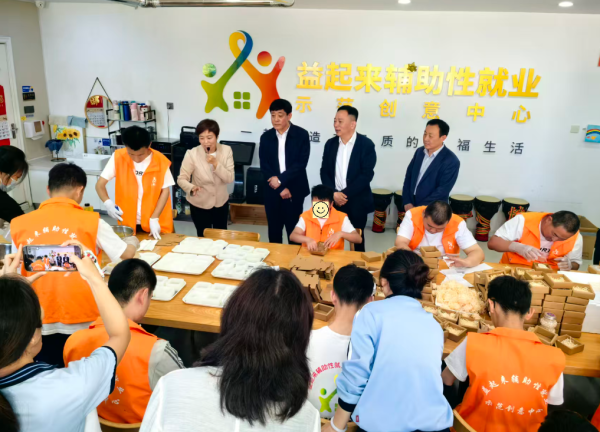 “媒体献爱心 温情伴成长”六一节暖心活动启幕